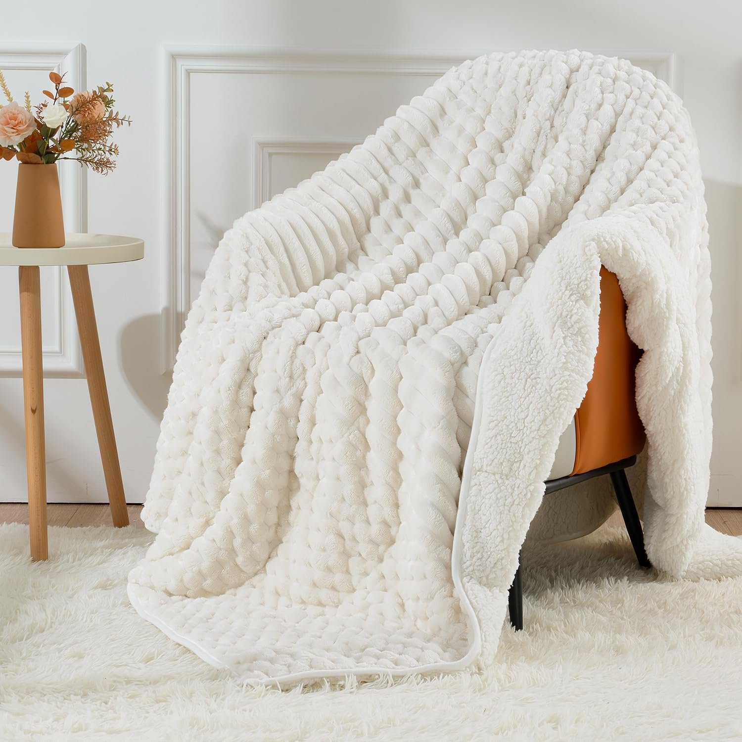 Uttermara Weighted Blankets for Adults Queen Size 15lbs, Soft Warm Sherpa Fleece Heavy Blanket with Washable Fuzzy Jacquard Flannel for Sleep and Calm, 60 x 80 Inches, Cream White