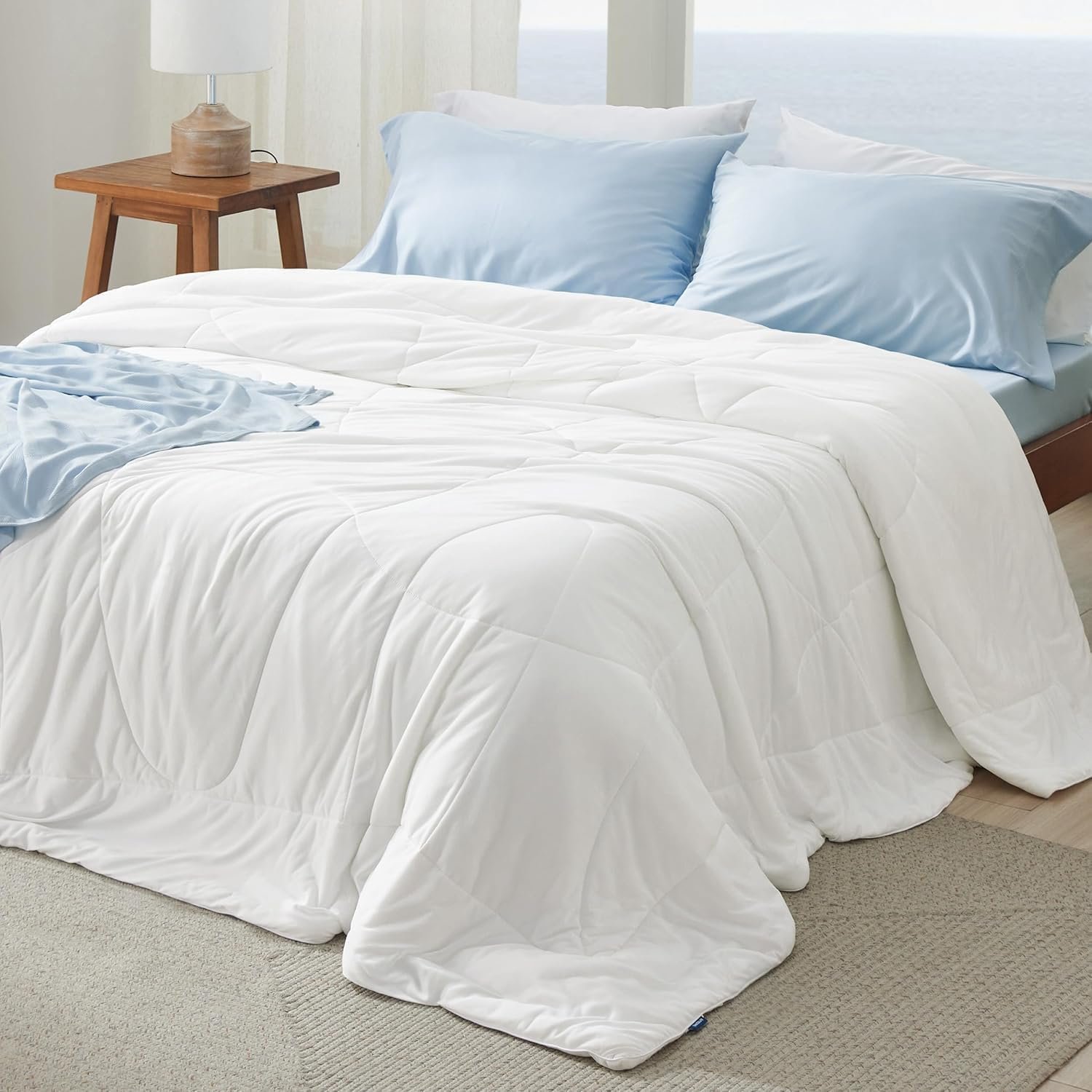Bedsure Cooling Comforter Queen Size – GentleSoft Moisture Wicking Cooling Blanket for Hot Sleepers, Breathable Lightweight Duvet Insert, Dual-Sided Summer Blanket, White, 88×88 Inches