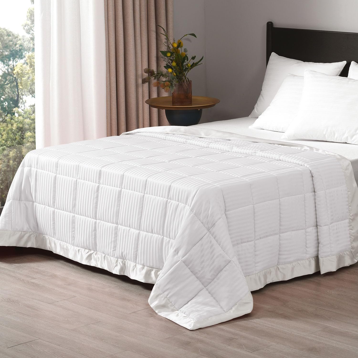 downluxe Weighted Blanket King Size, 18 lb Weighted Blanket with Glass Beads for All Season, Machine Washable Heavy Blanket (Ivory, 108 X 90 Inch)