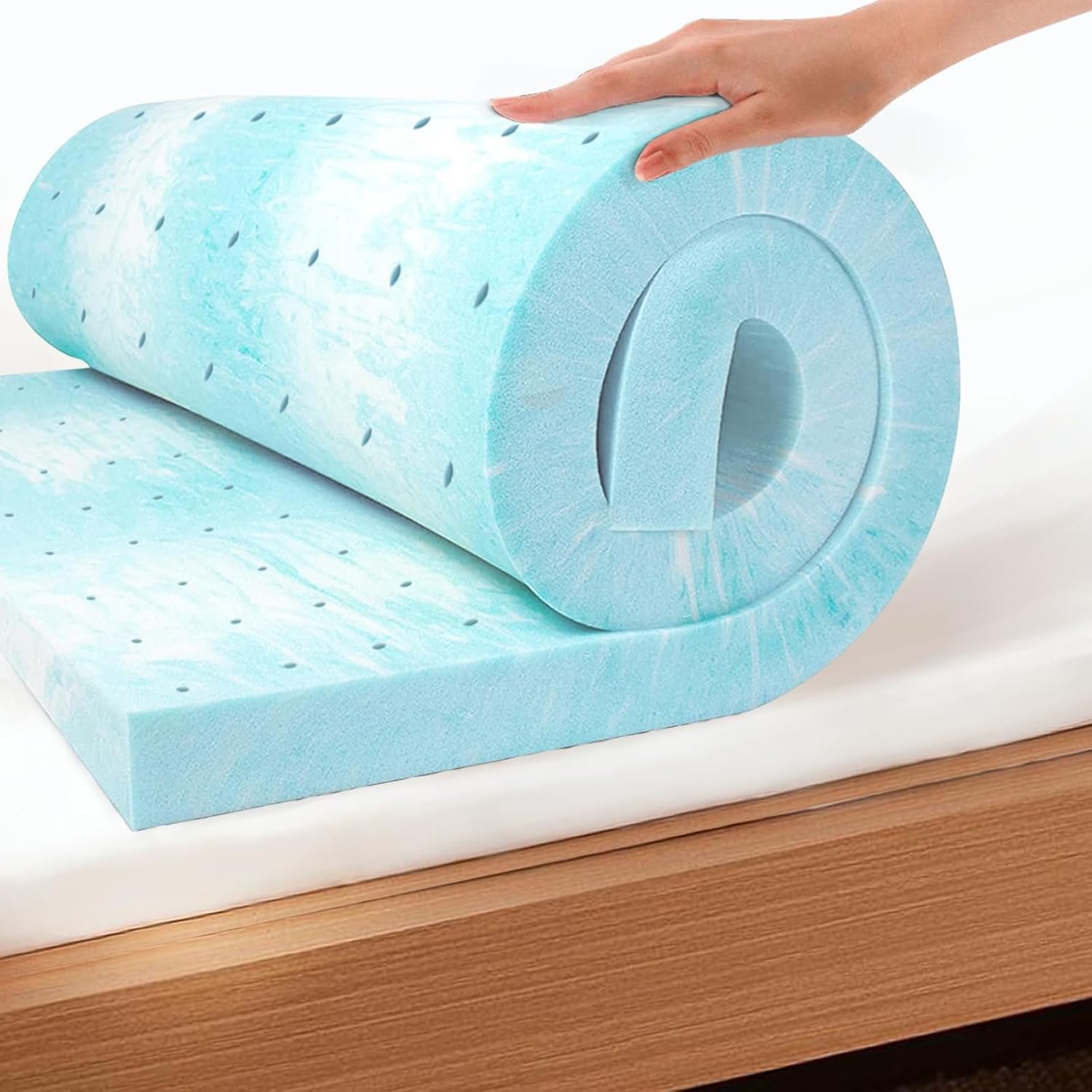 EGO Topper 3 Inch Queen Memory Foam Mattress Topper, Gel Foam Mattress Topper for Pressure Relief, Ventilated Design Bed Topper in a Box, CertiPUR-US Certified, 60″×80″, Medium