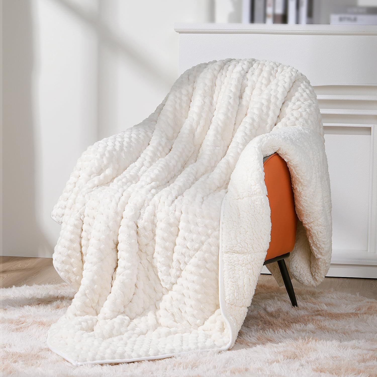 Topblan Weighted Blanket for Adults, 60″ x 80″ 15lbs, Soft Sherpa Queen Size Heavy Blankets with 3D Puffy Hexagon, Cozy Flannel Fleece Weighted Throw for Couch and Bed