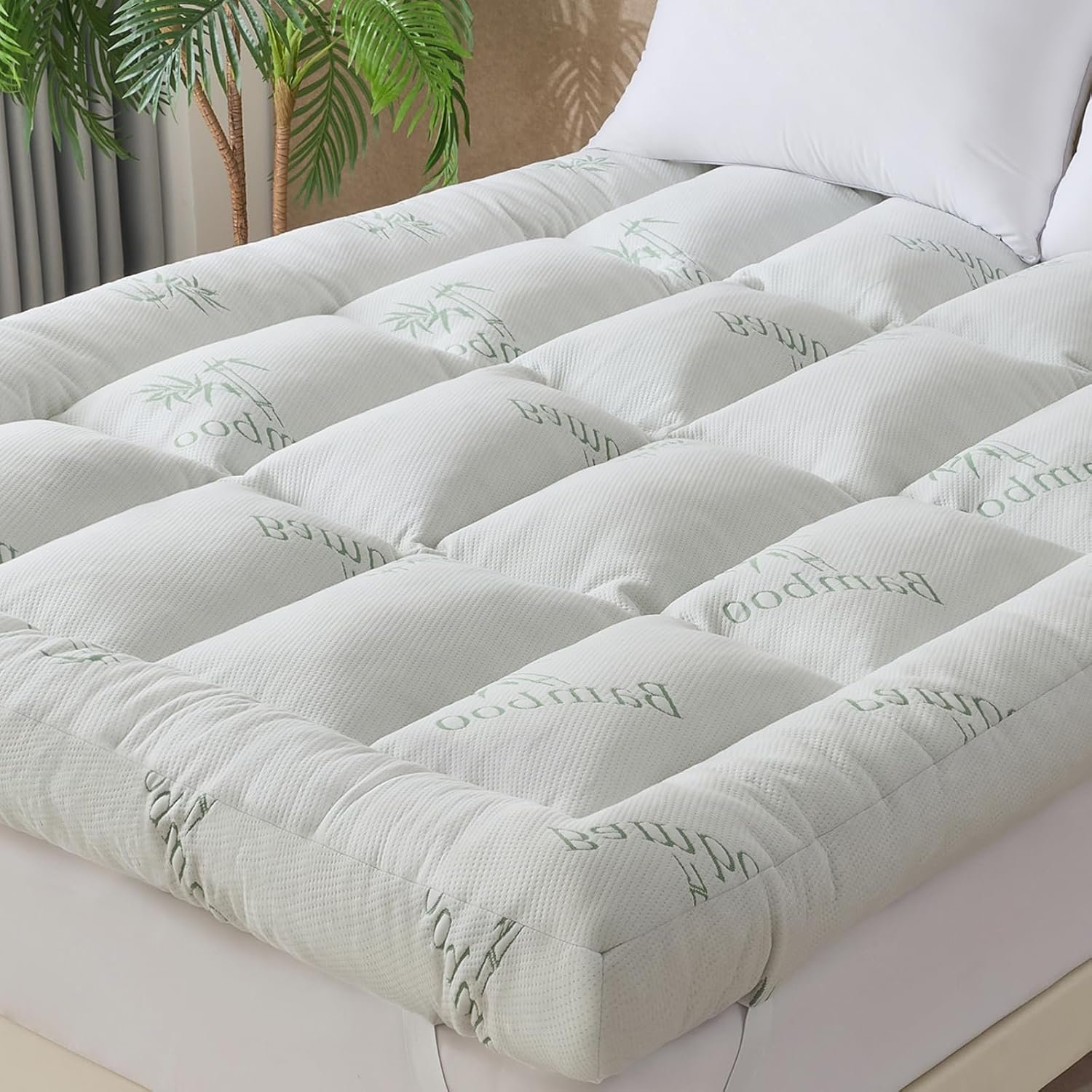 WhatsBedding 5 Inch Memory Foam Mattress Topper Queen Size for Back Pain Relief, with Cooling Breathable Bamboo Viscose Air Layer, Soft Pillow Top Mattress Topper, 80x60x5in